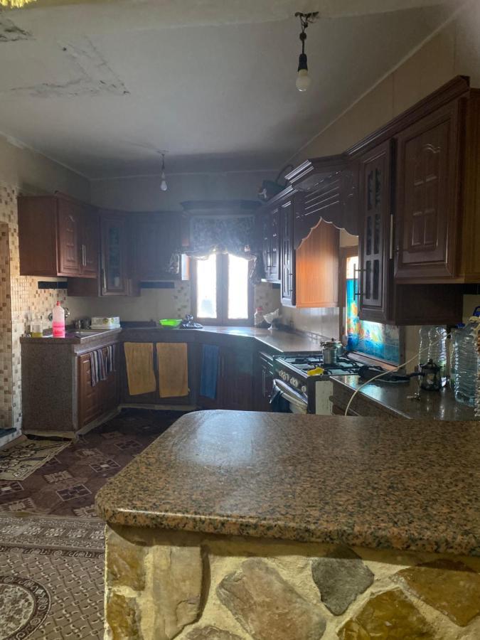 Petra Family House Bed & Breakfast Exterior photo